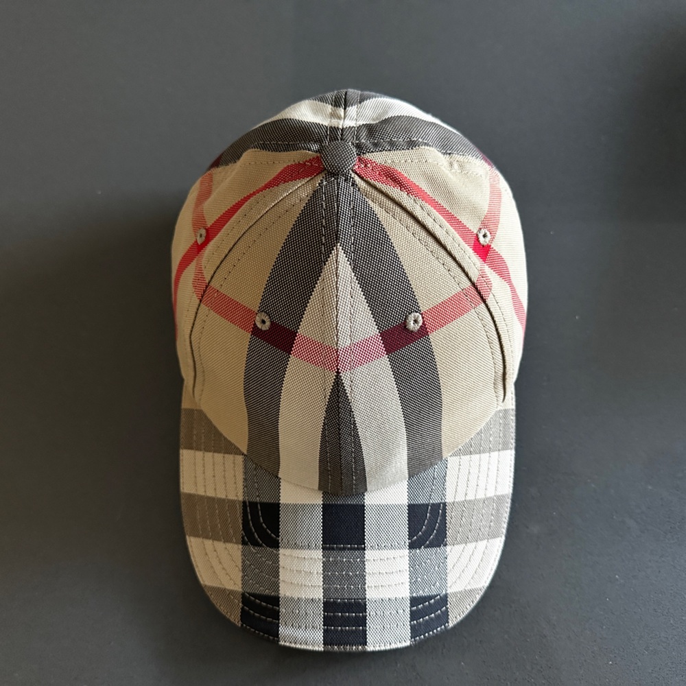 Burberry Check Cotton Baseball Cap in Archive Beige